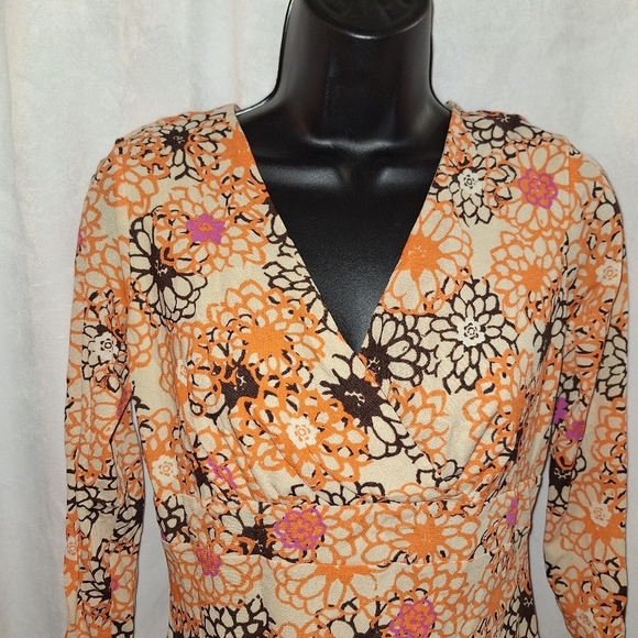 Liz Claiborne Patterned Blouse in Orange and Gray - Picture 2 of 5